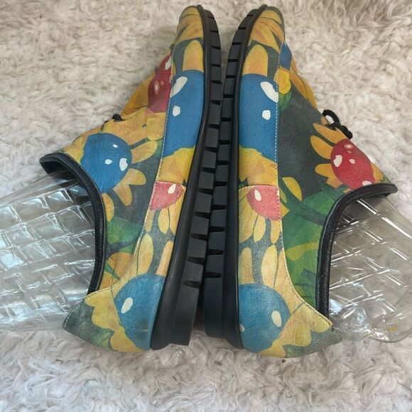 The Shoe Lab soft leather multi color painted slip on shoes ..Rubber soles SZ9.5 - Picture 6 of 10